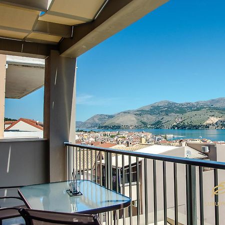 Emily'S Luxury Apartments Argostolion Dış mekan fotoğraf