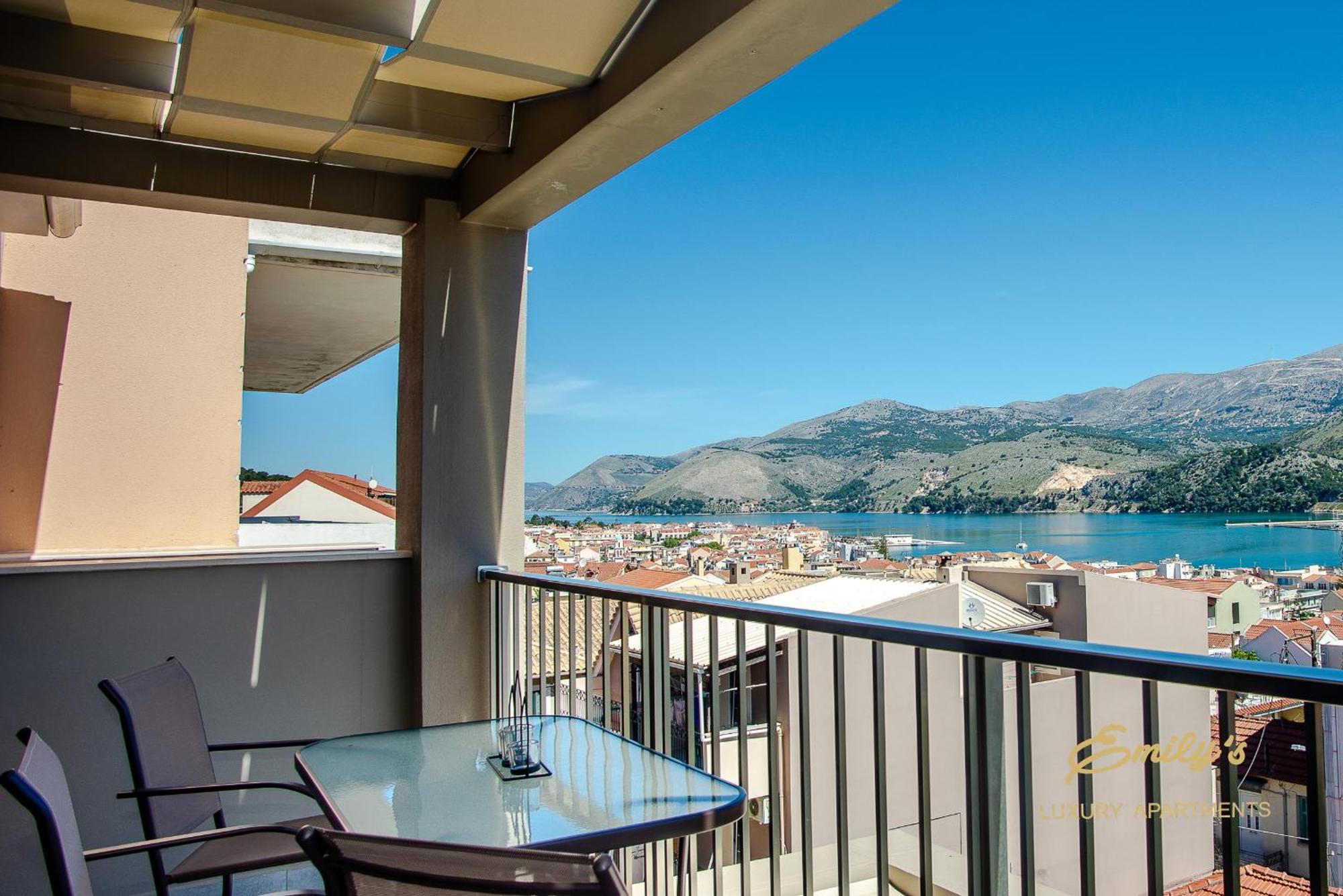 Emily'S Luxury Apartments Argostolion Dış mekan fotoğraf