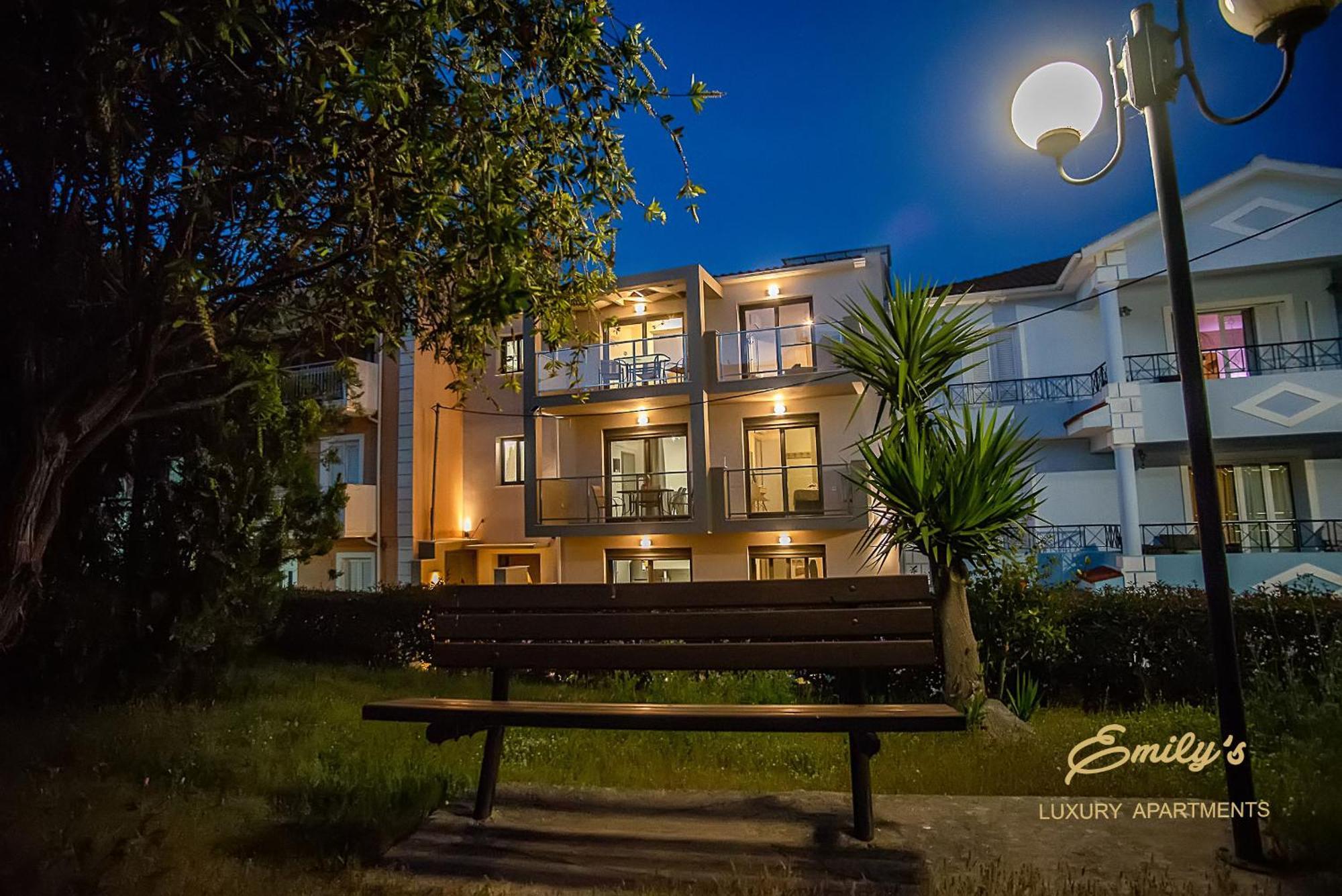 Emily'S Luxury Apartments Argostolion Dış mekan fotoğraf