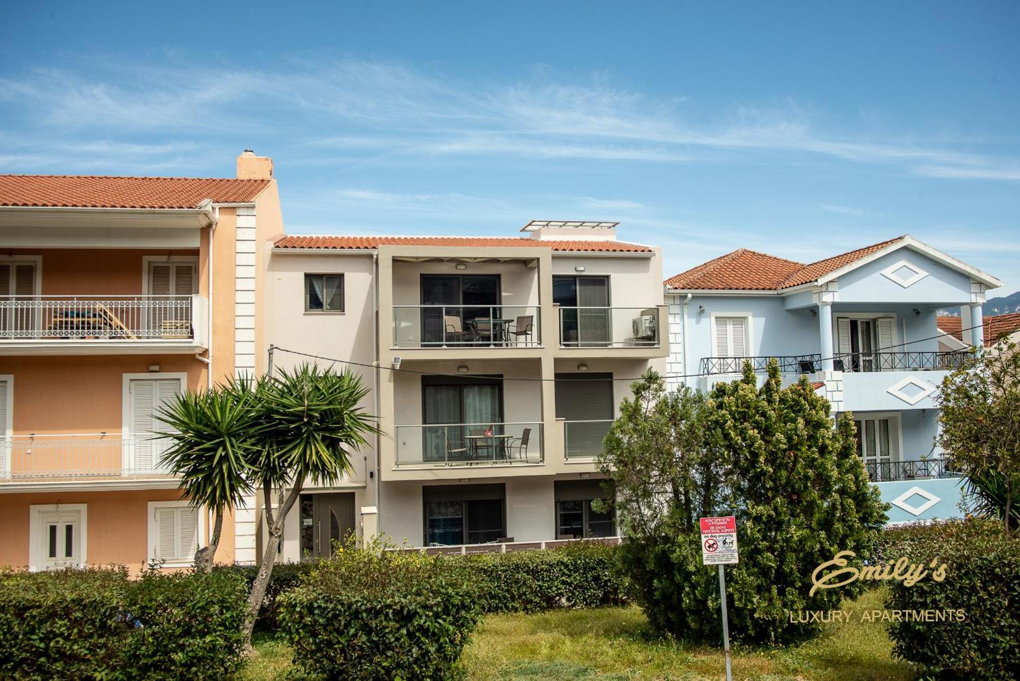 Emily'S Luxury Apartments Argostolion Dış mekan fotoğraf