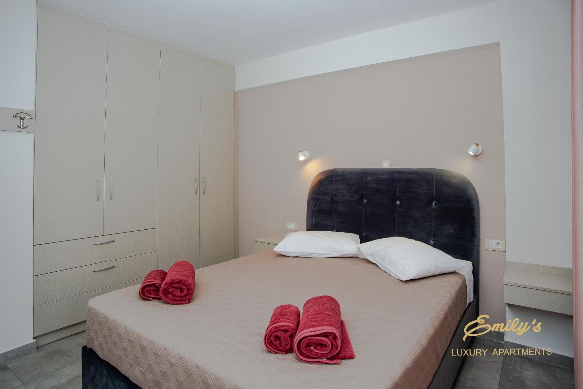 Emily'S Luxury Apartments Argostolion Dış mekan fotoğraf