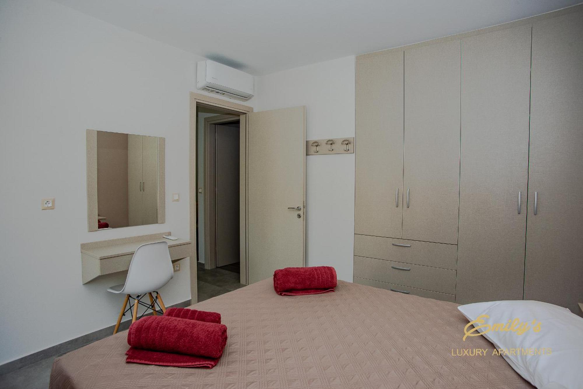 Emily'S Luxury Apartments Argostolion Dış mekan fotoğraf