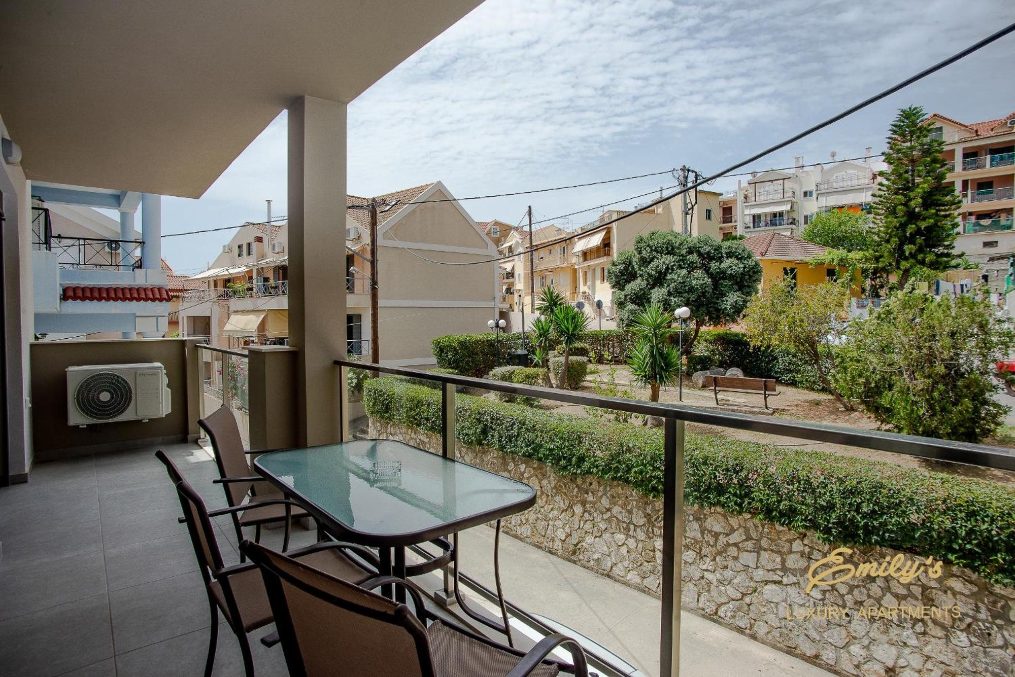 Emily'S Luxury Apartments Argostolion Dış mekan fotoğraf