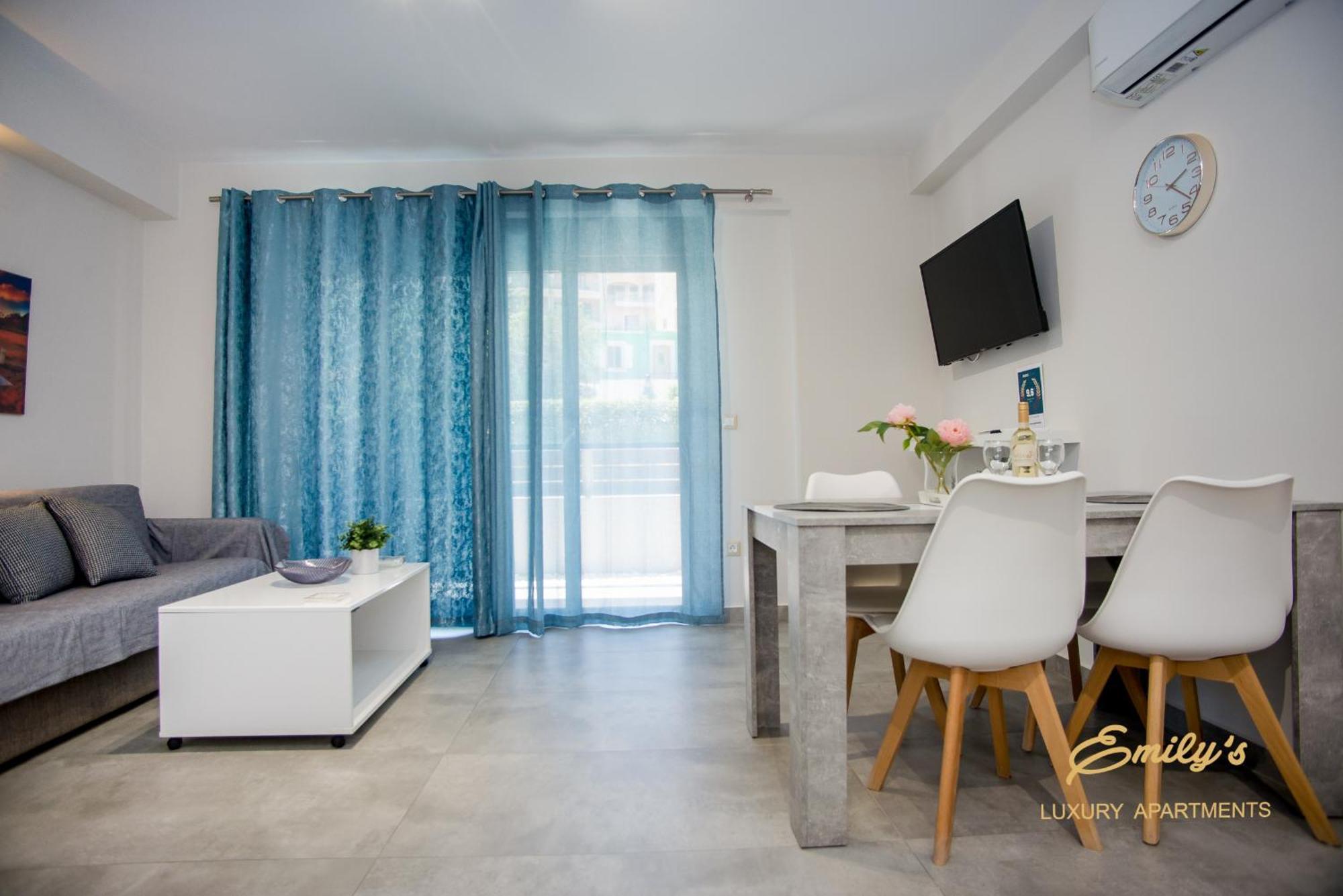 Emily'S Luxury Apartments Argostolion Dış mekan fotoğraf