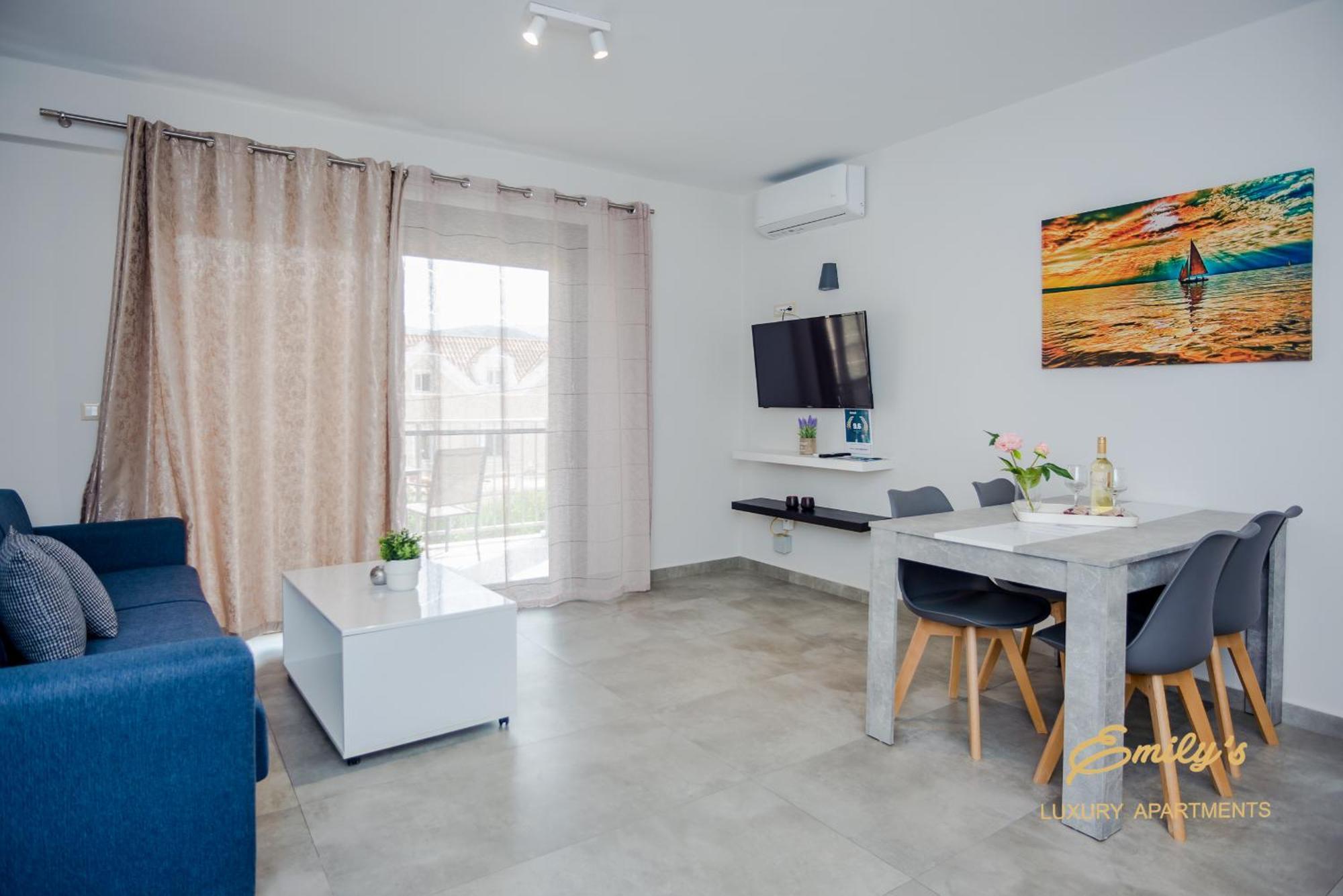 Emily'S Luxury Apartments Argostolion Dış mekan fotoğraf